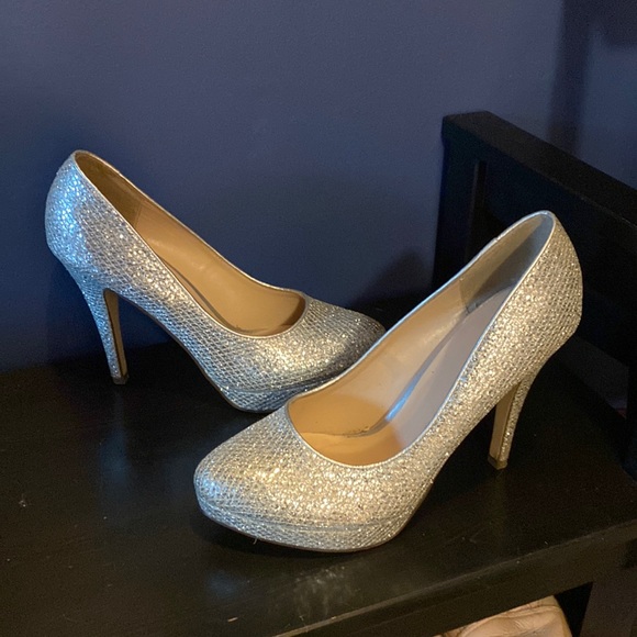 Call it spring heels - Picture 1 of 1